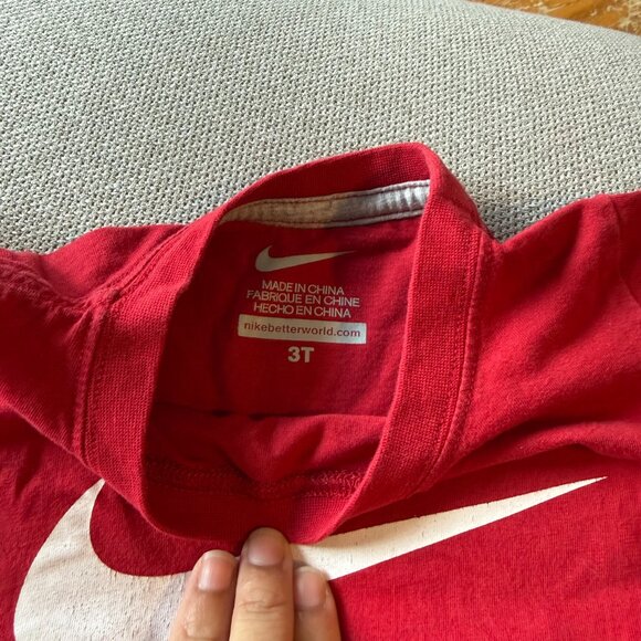 bundle of 6 kids shirts 2T/3T - Picture 9 of 11